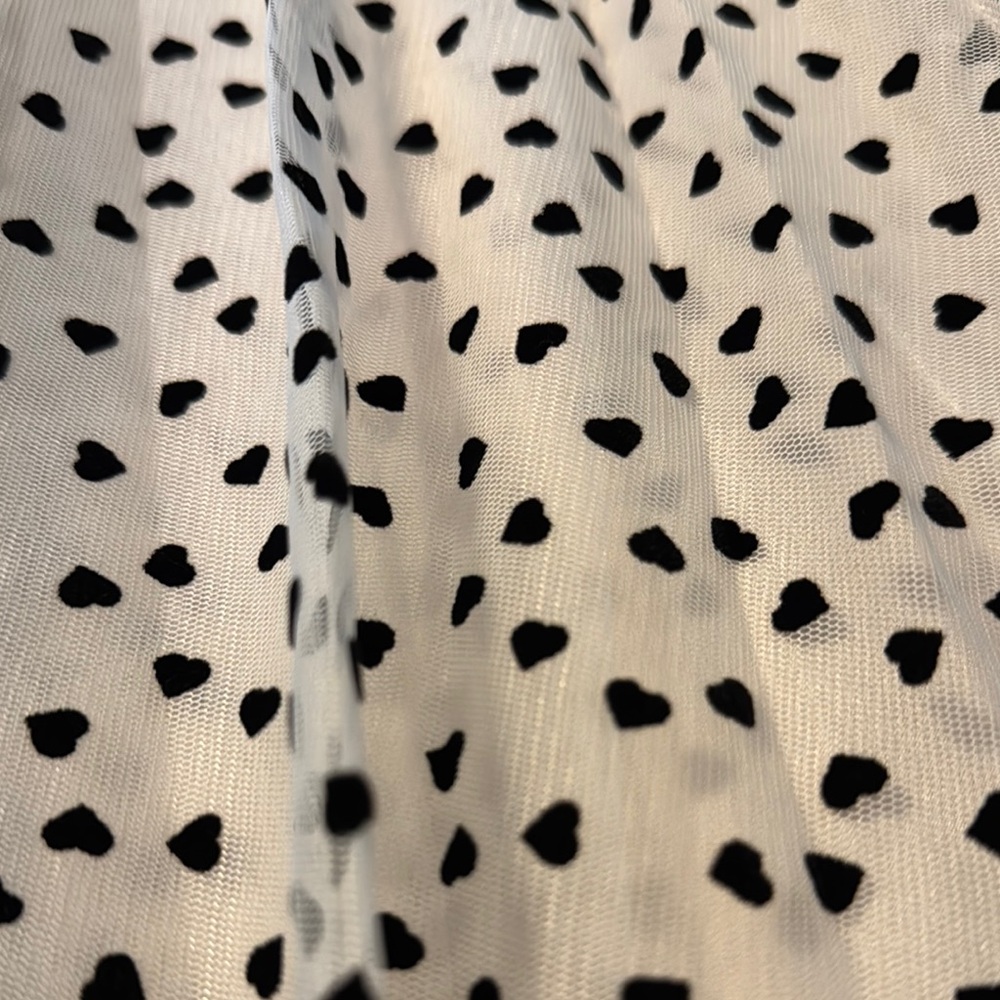 Elegant Black and White Polka Dot Heart Skirt - Picture 2 of 4
